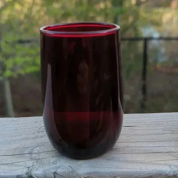Ruby  Red glassware - Picture 3 of 10